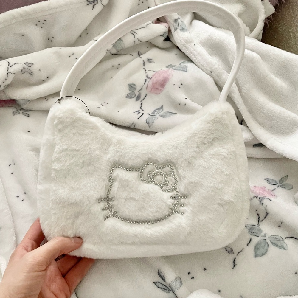 Hello Kitty White Plush Shoulder Bag